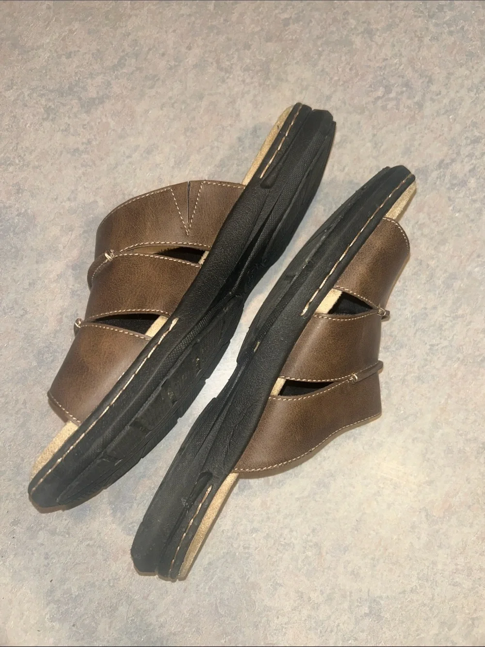 croft & barrow mens Brown Triple-Strap Slide Mules